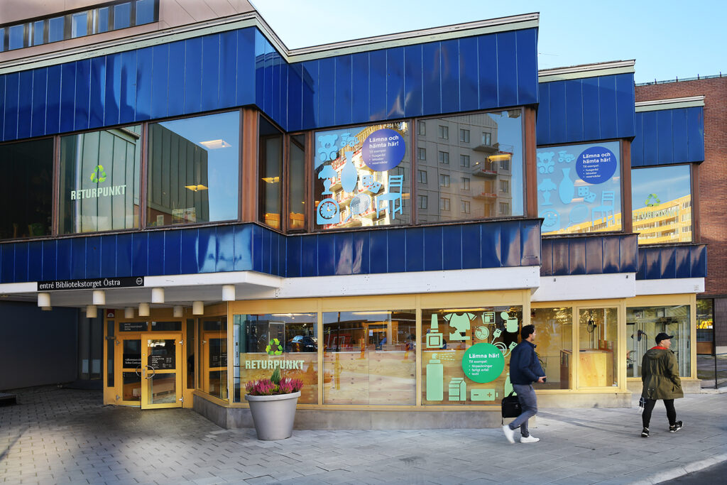 Entrén till vår butik för att lämna mindre mängder avfall i  Solna centrum